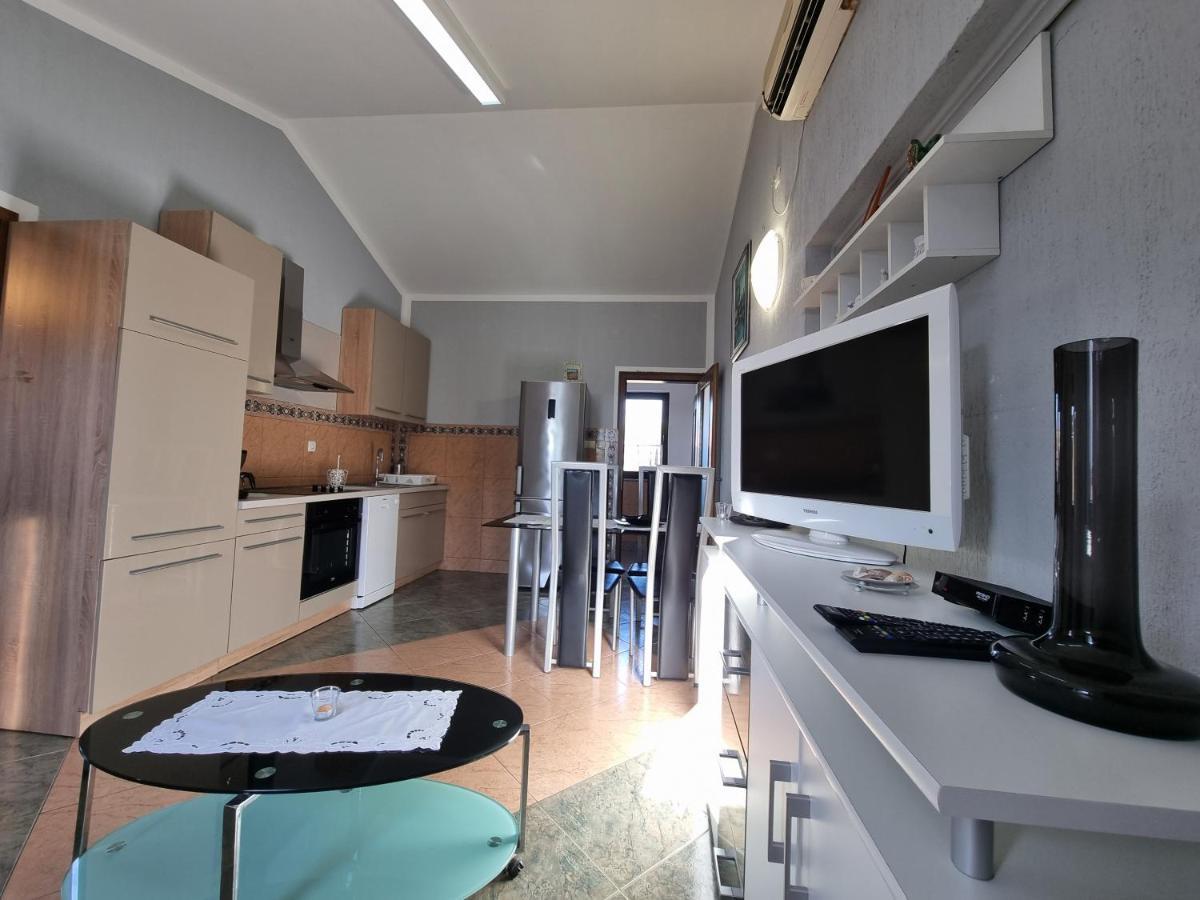 Apartment Grbac Barbat na Rabu Экстерьер фото