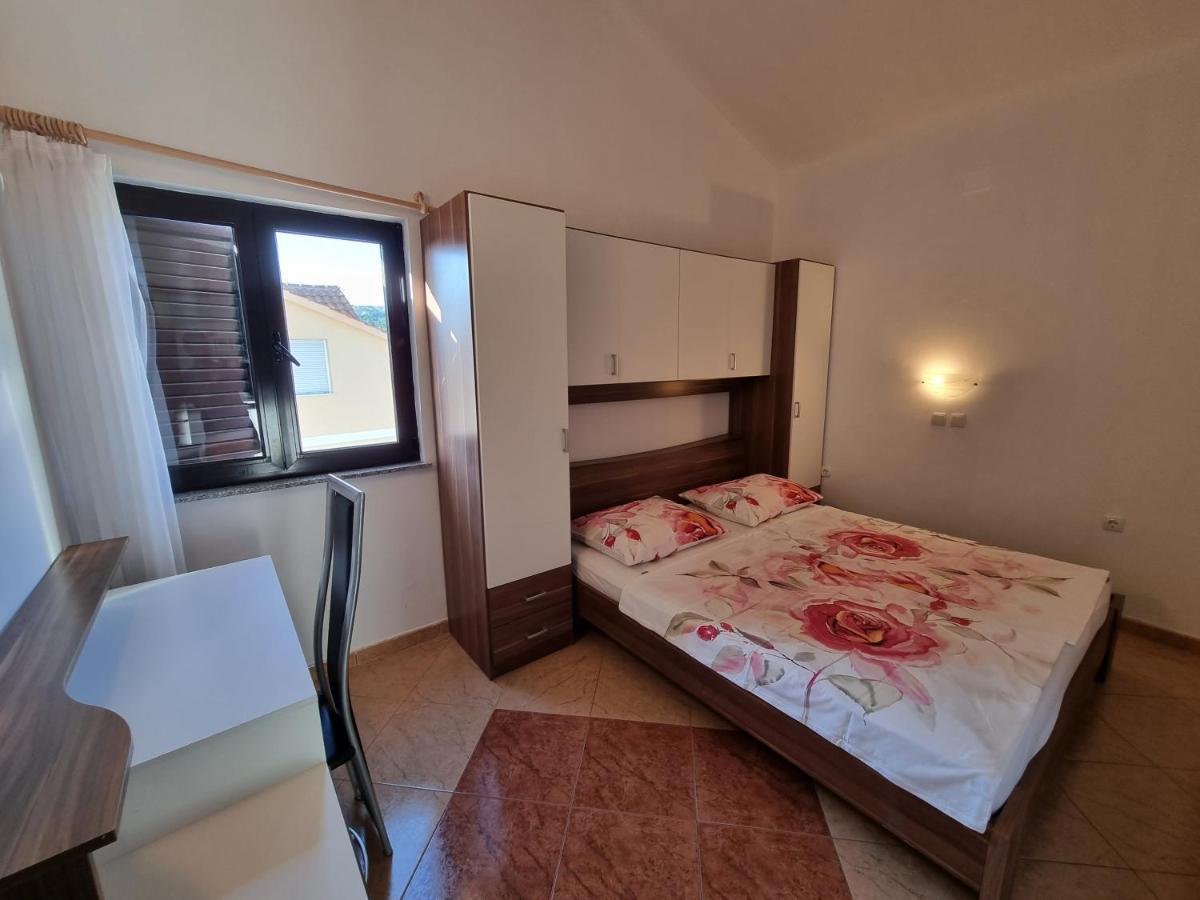 Apartment Grbac Barbat na Rabu Экстерьер фото