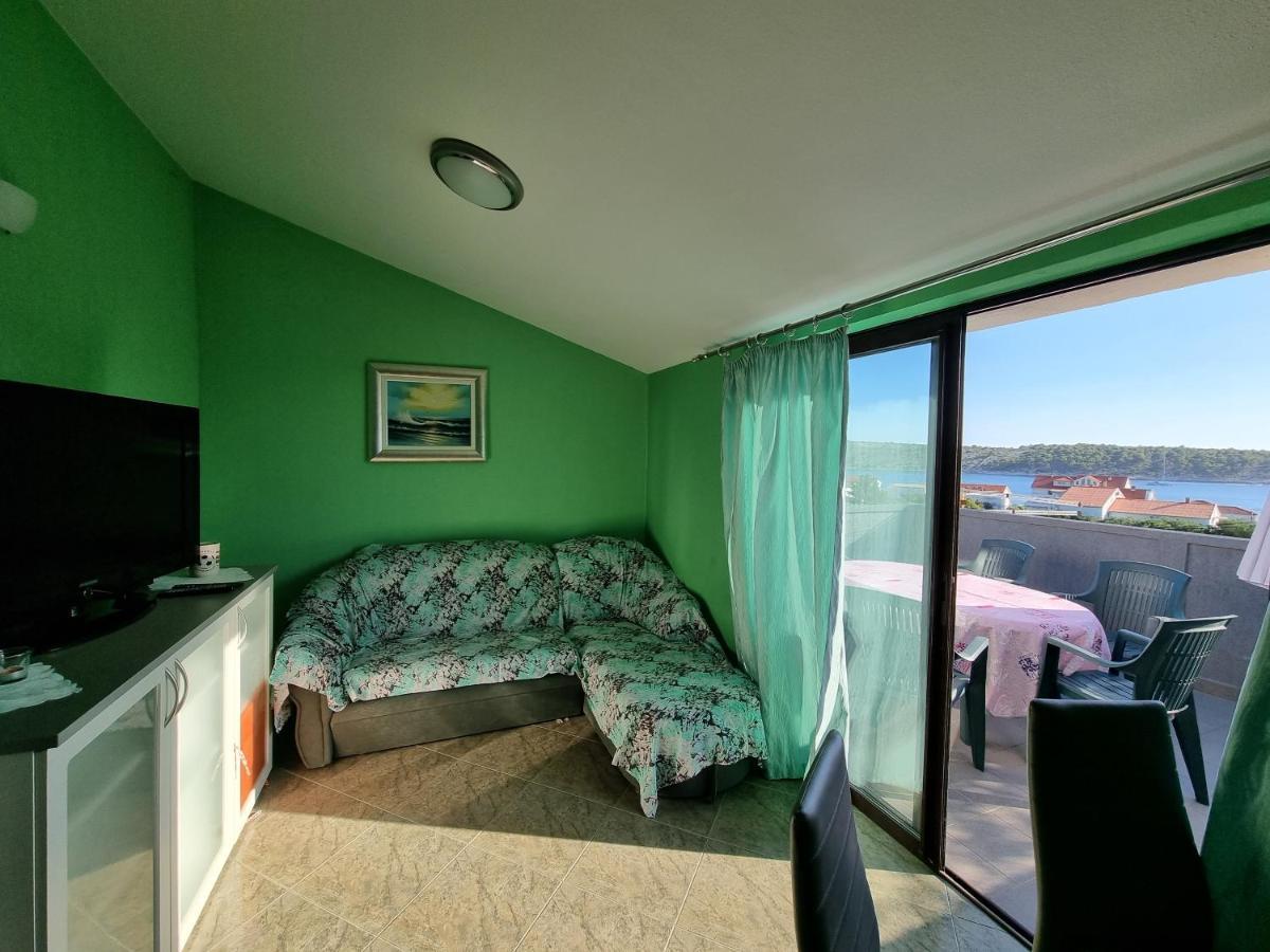 Apartment Grbac Barbat na Rabu Экстерьер фото